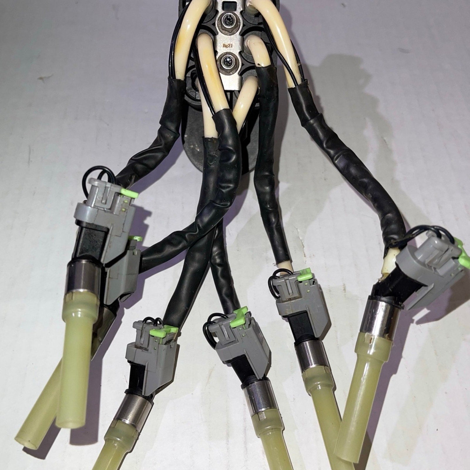 FJ503 Spider Fuel Injectors for Chevy GMC Astro Blazer C1500 4.3L V6 GAS 1996-06